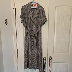 Quince Black and White Midi Dress